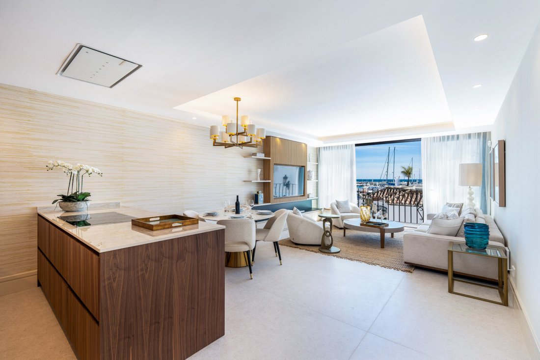 Apartment in Puerto Banus, Marbella, Spain 5 - 18007985