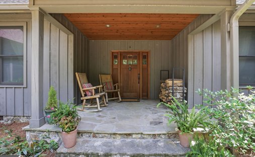 House in Menlo, Georgia, United States 1