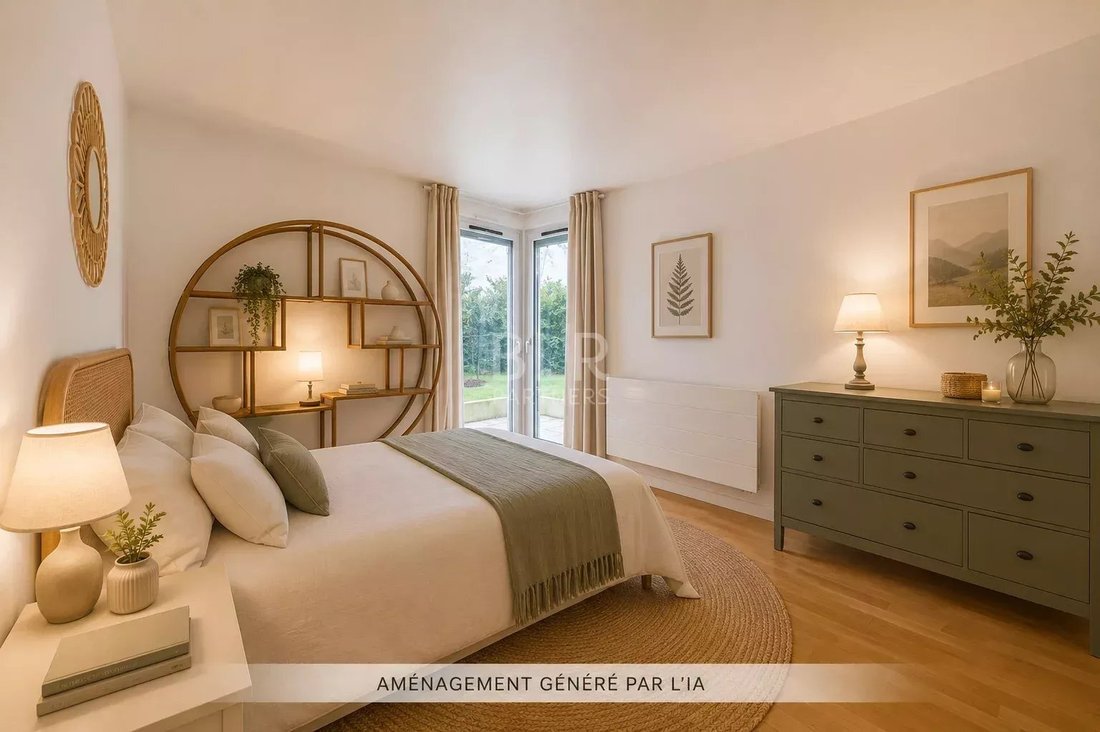 Apartment in Plaine, Paris 20e Arrondissement, Paris 4 - 18006505
