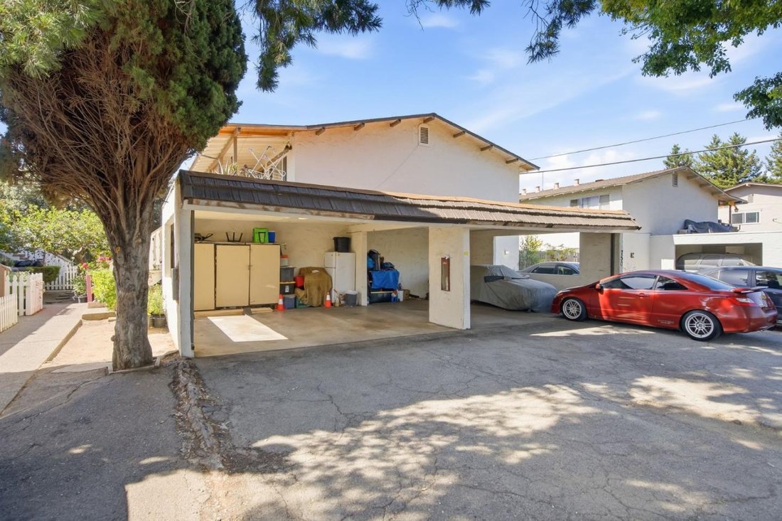 Sunnyvale, California, United States 2 - 18008249