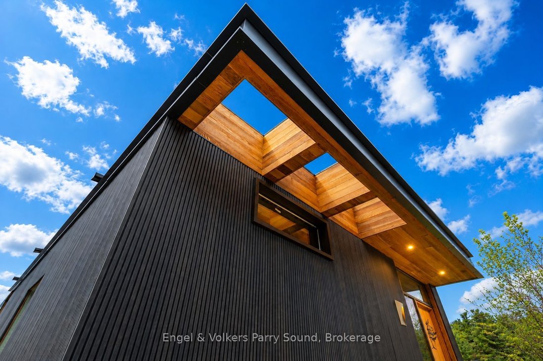 House in Parry Sound, Ontario, Canada 5 - 18010284