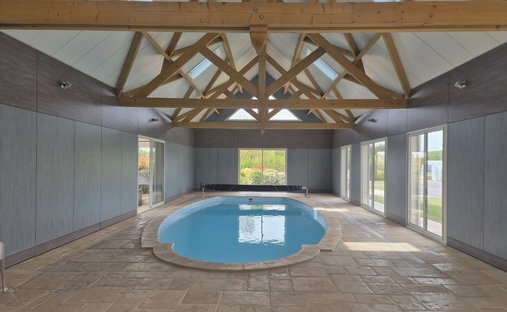 House in La Chapelle-Saint-Rémy, Pays de la Loire, France 1