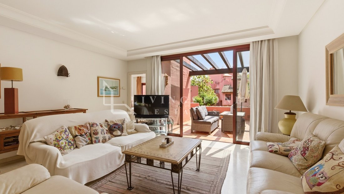 Apartment in Estepona, Andalusia, Spain 4 - 17947551