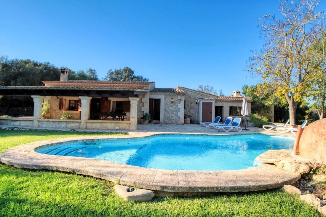 Finca in Pollenca, Balearic Islands, Spain 2 - 18010019
