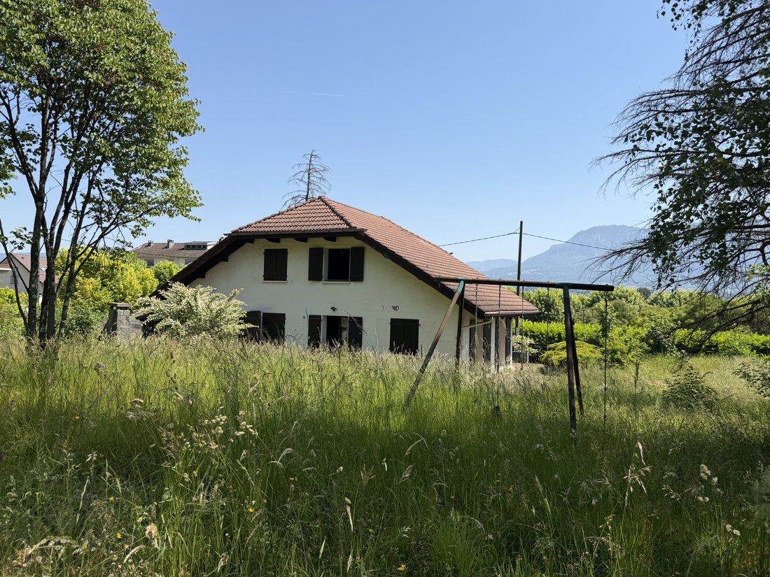 House in Le Bourget-du-Lac, Auvergne-Rhône-Alpes, France 2 - 18010095