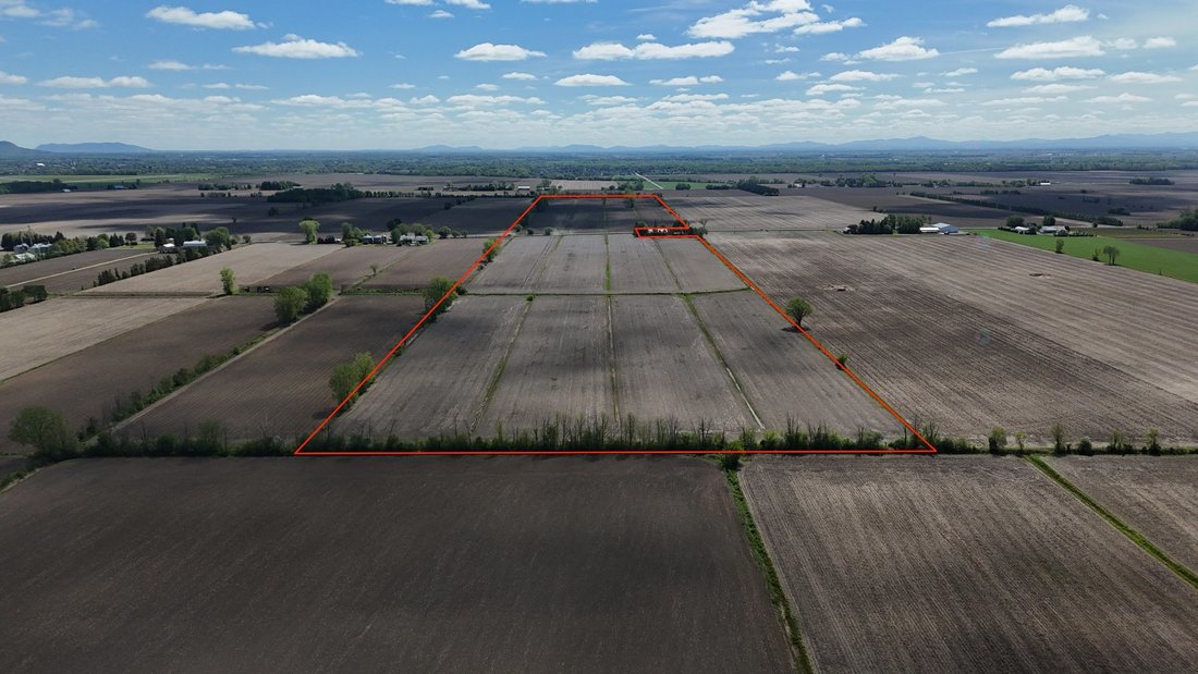 Land in Saint-Jean-sur-Richelieu, Quebec, Canada 3 - 18010532