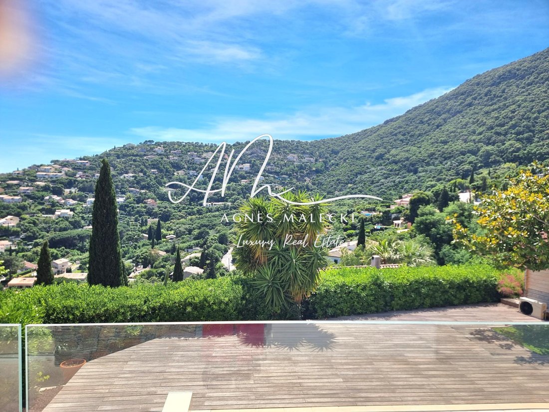 Estate in Nord, Cavalaire-sur-Mer, France 5 - 17078326