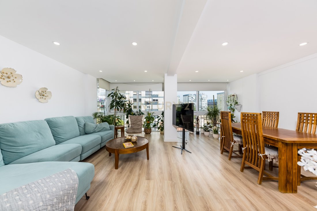 Apartment in Carnaxide e Queijas, Lisbon, Portugal 1 - 18010027