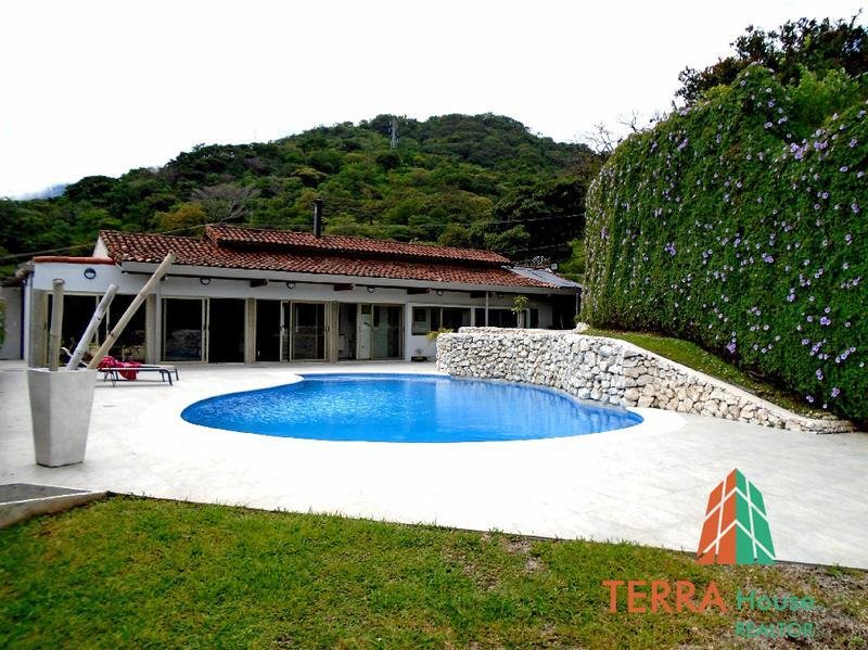 House in Escazu, San José Province, Costa Rica 1 - 18004574