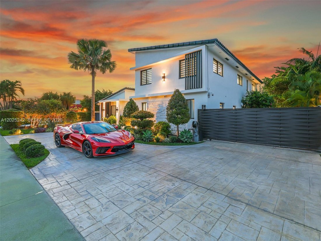 House in Miami, Florida, United States 4 - 18008017