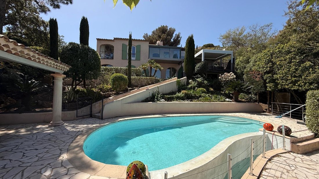 Villa in Les Issambres, Roquebrune-sur-Argens, France 2 - 18011365
