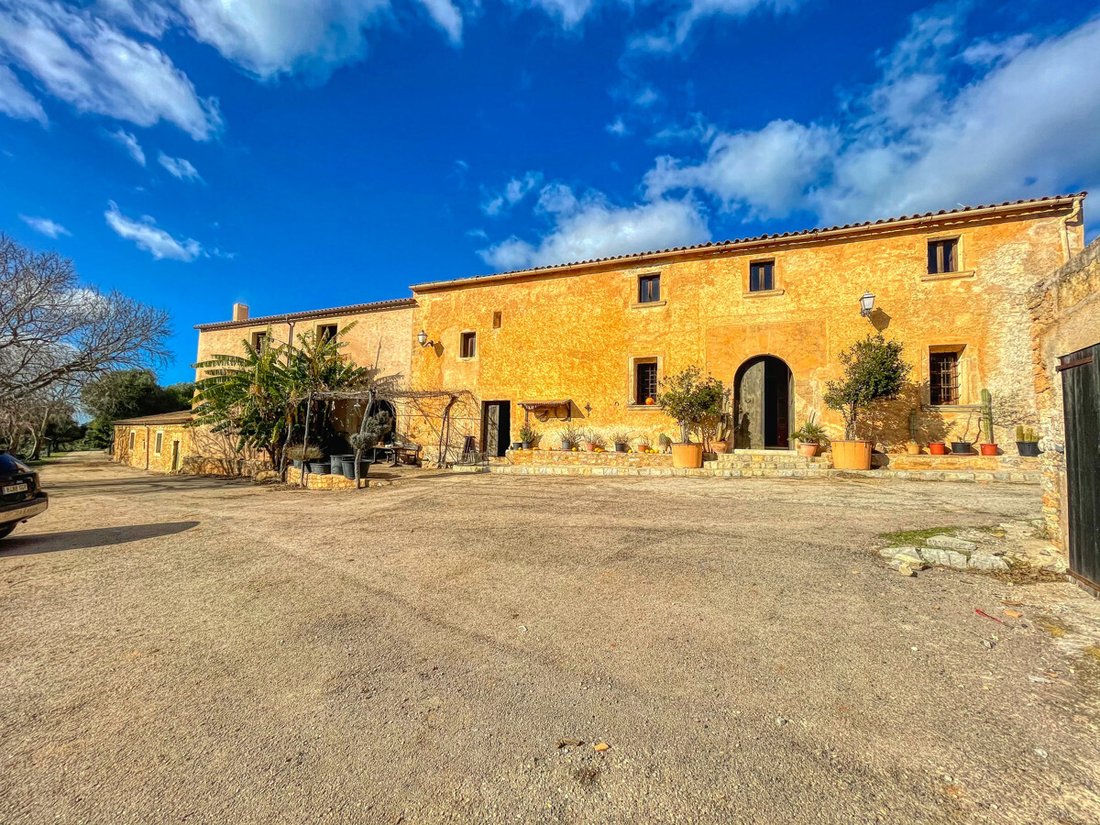 Finca in Arta, Balearic Islands, Spain 2 - 18010181