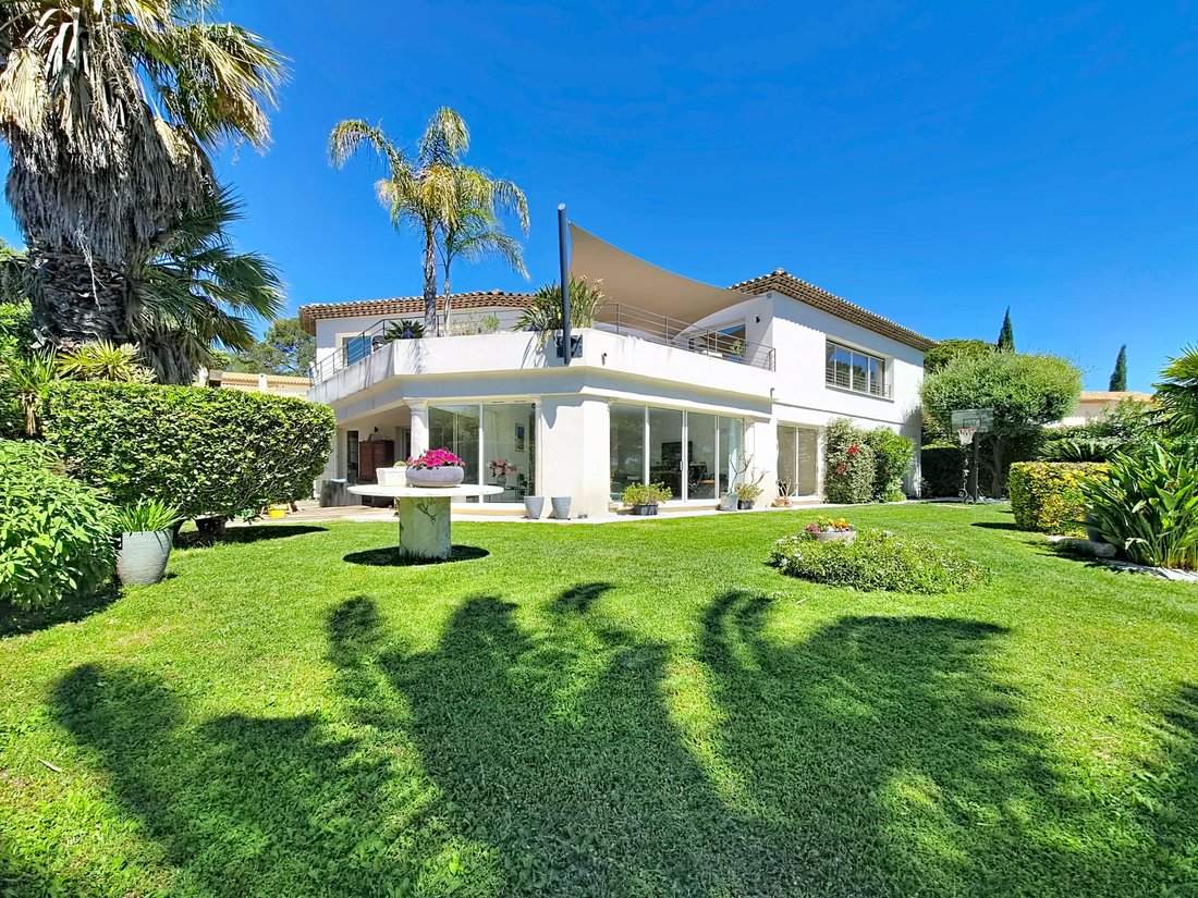 House in Le Dramont-Agay-Anthéor-Le Trayas, Saint-Raphaël, France 2 - 18005892