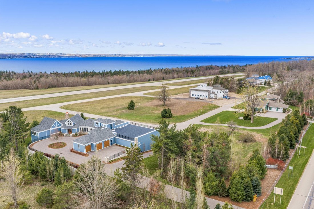 House in Wequetonsing, Michigan, United States 2 - 18007211