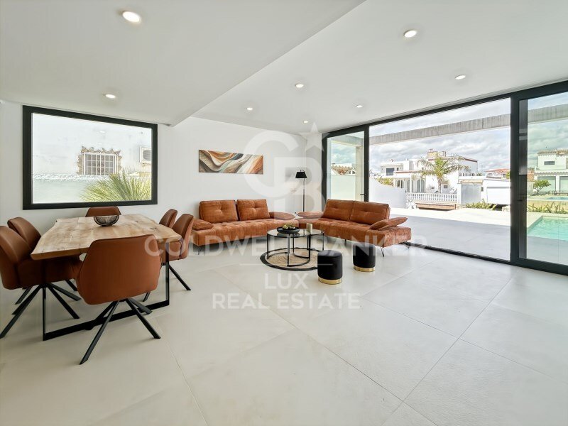 House in Empuriabrava, Catalonia, Spain 5 - 18010906
