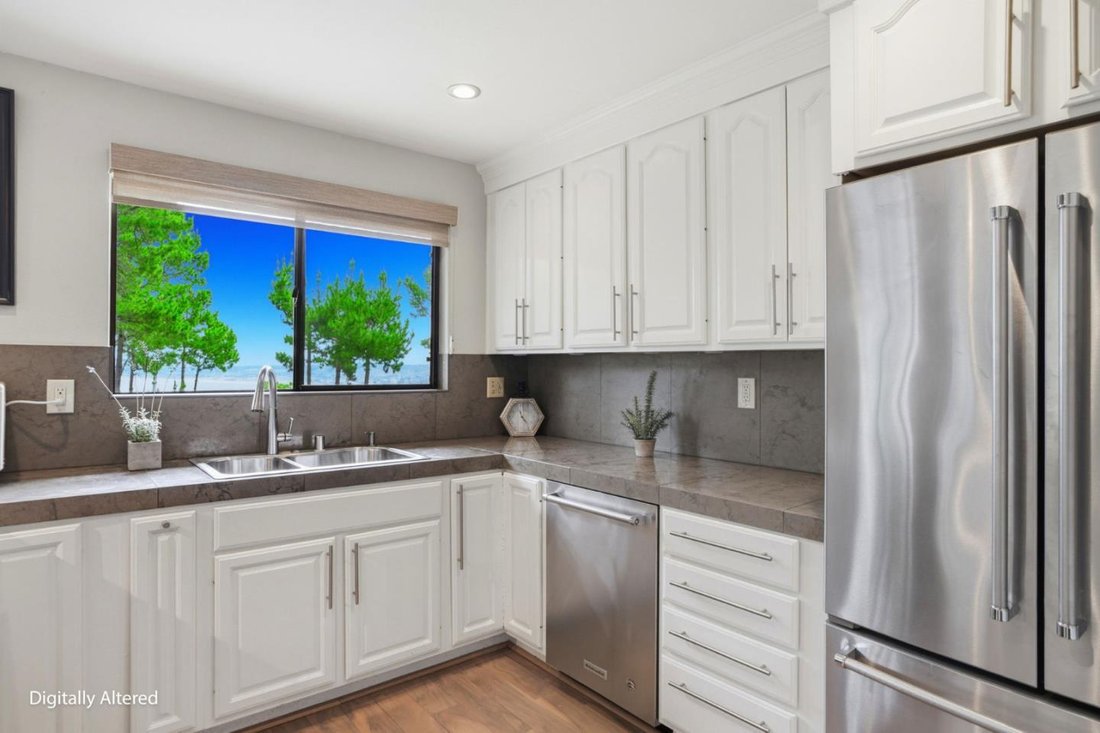 Condo in Monterey, California, United States 5 - 18008252