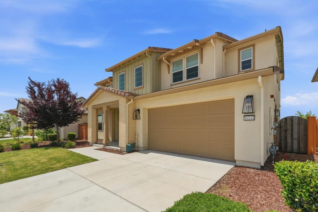 House in Lathrop, California, United States 4 - 18008278