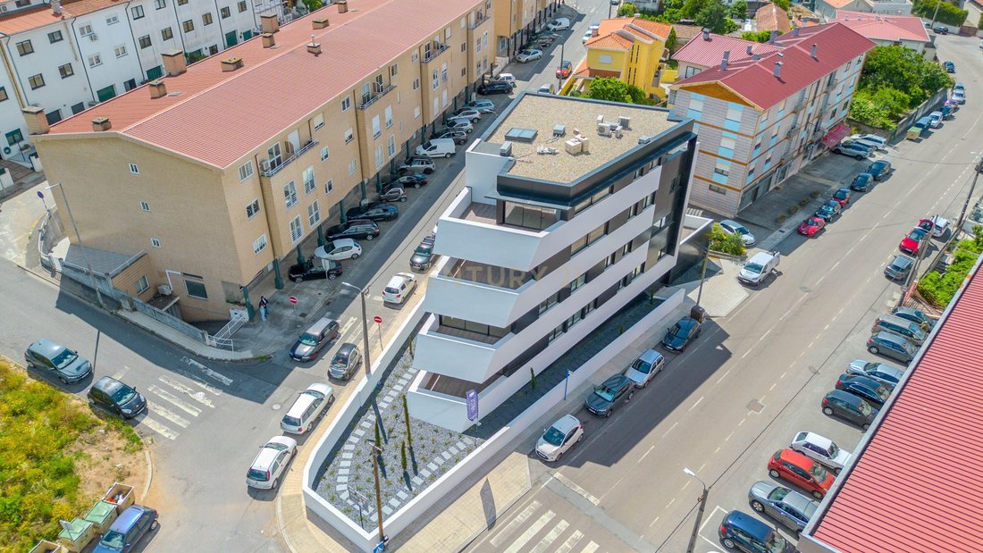 Apartment in Gondomar (Sao Cosme), Valbom e Jovim, Porto District, Portugal 1 - 18009991