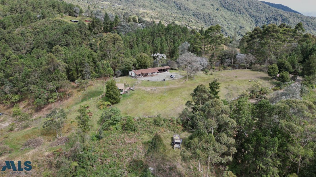 Finca in Envigado, Envigado, Colombia 4 - 18005868