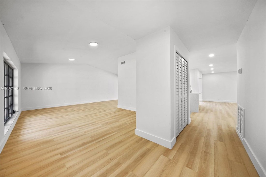 House in Coral Springs, Florida, United States 2 - 18008053