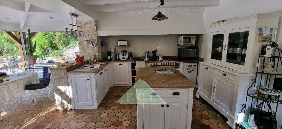 Estate in Septeuil, Ile-de-France, France 3 - 18009507
