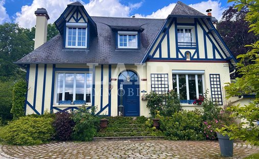 House in Bagnoles-de-l'Orne-Normandie, Normandy, France 1