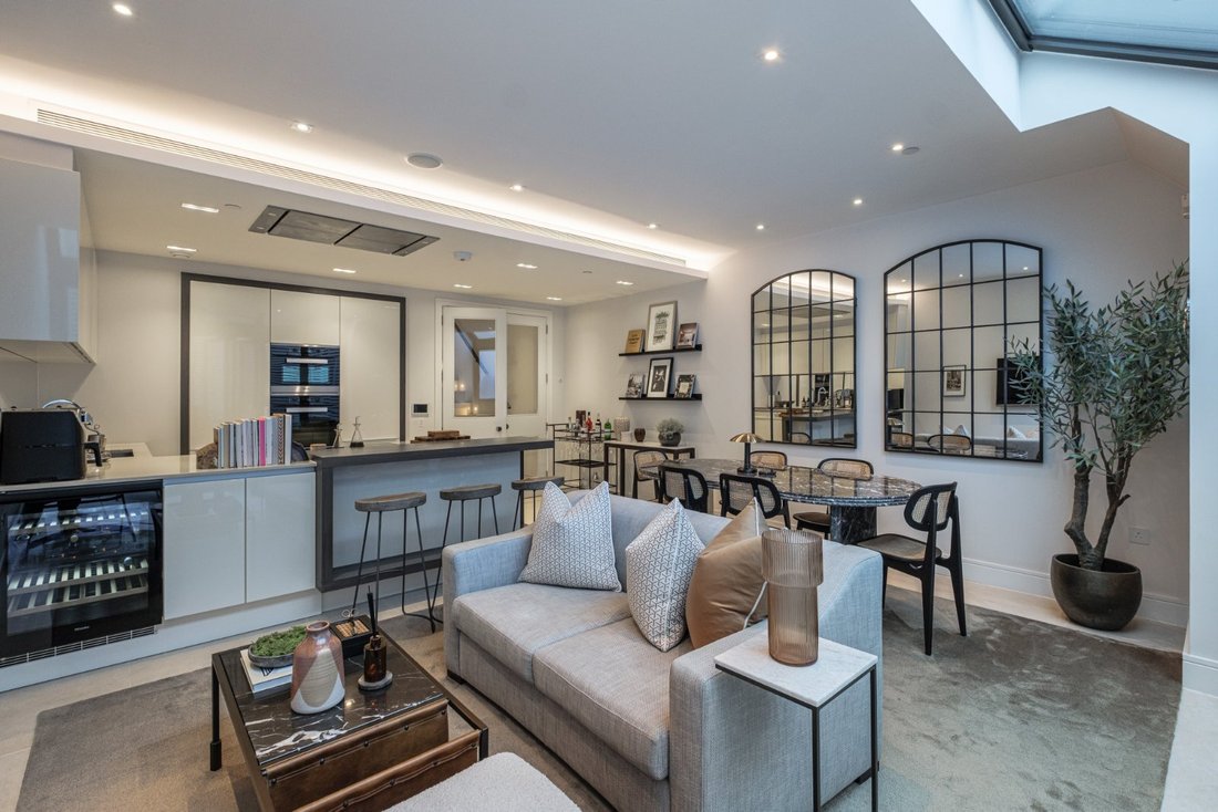 House in Fulham, Hammersmith and Fulham, England 3 - 18005619