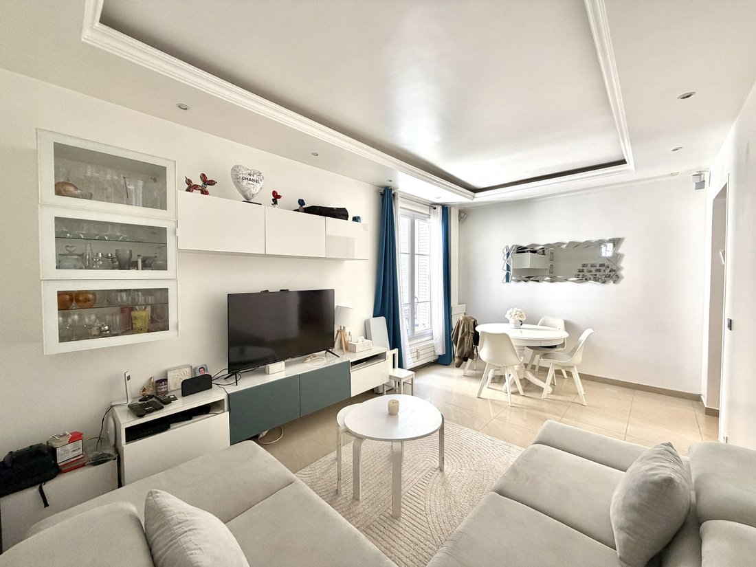Apartment in Saint-Mande, Ile-de-France, France 1 - 18005943
