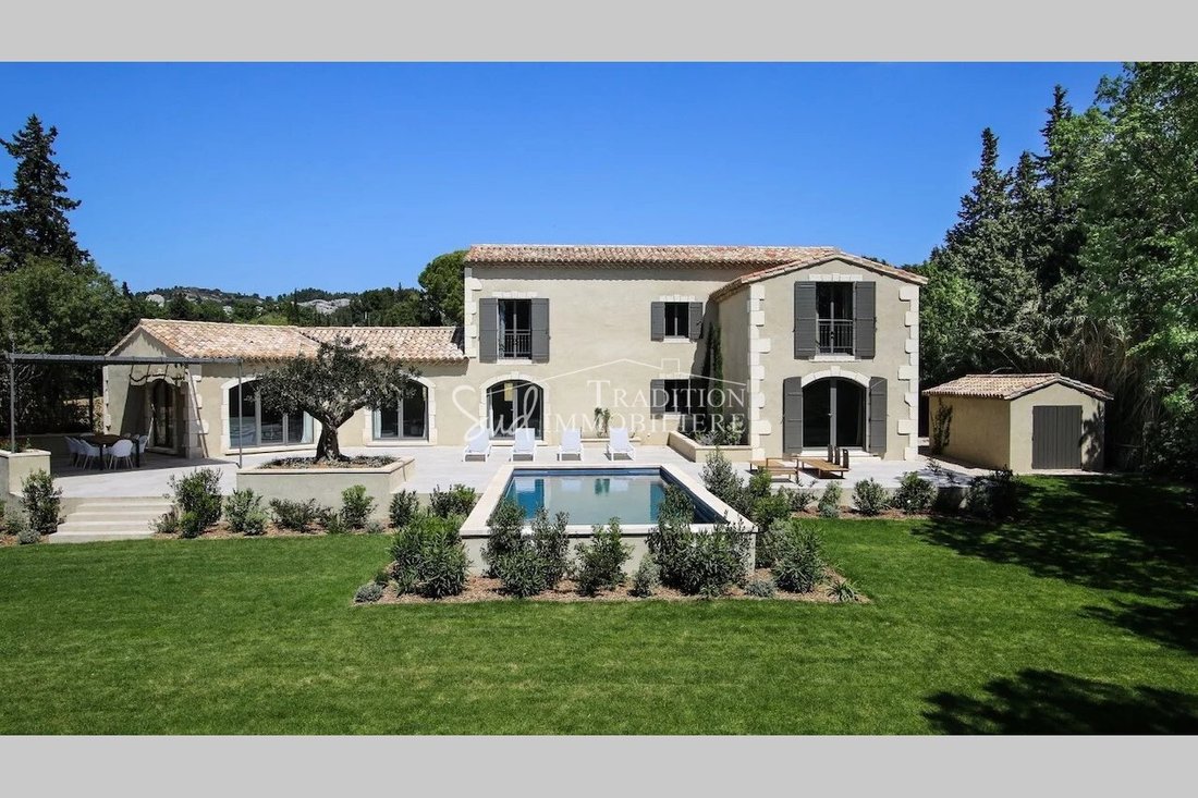 Villa in Maussane-les-Alpilles, Provence-Alpes-Côte d'Azur, France 3 - 17842116