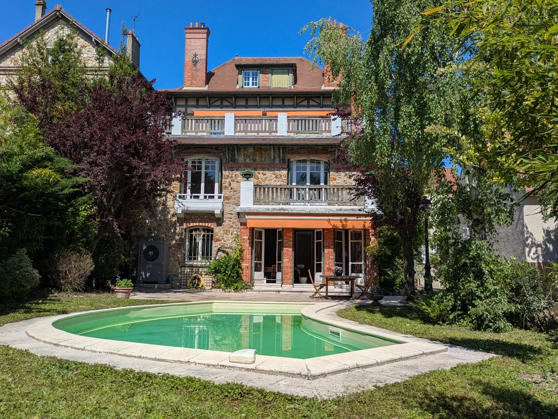House in Centre Ville-Commerce, Enghien-les-Bains, France 1 - 18006415
