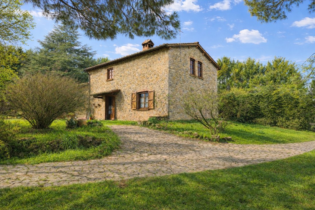 Country House in Siena, Tuscany, Italy 1 - 18010158