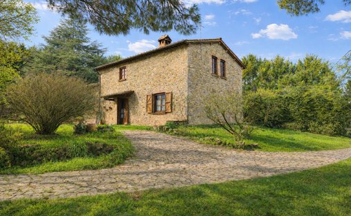 Country House in Siena, Tuscany, Italy 1