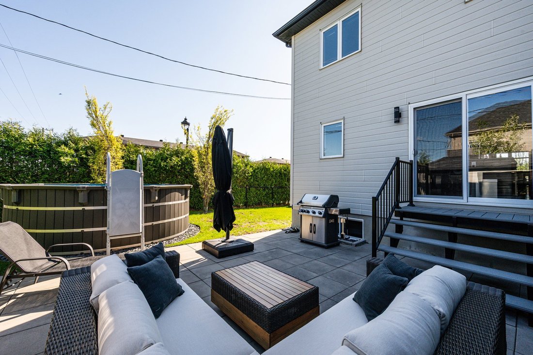 House in Beloeil, Quebec, Canada 3 - 18006339