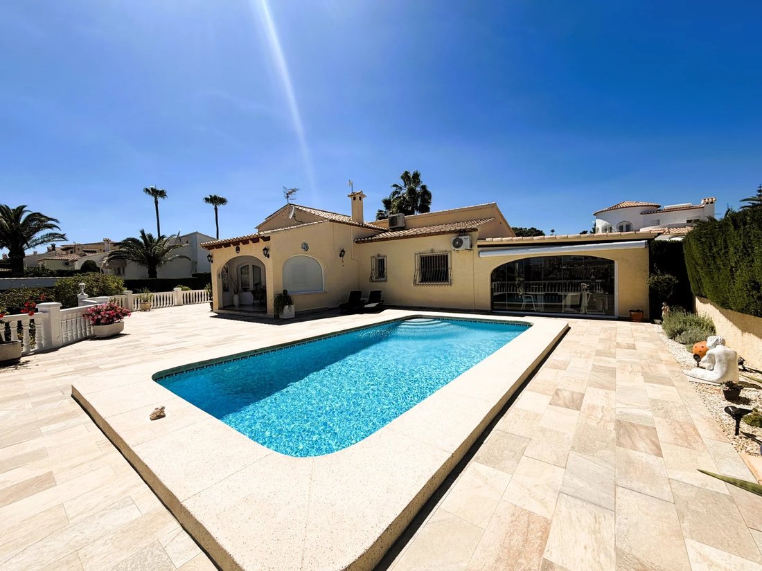 Villa in Calp / Calpe, Valencian Community, Spain 1 - 18006434