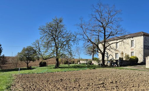 House in La Sauvetat-de-Saveres, Nouvelle-Aquitaine, France 1