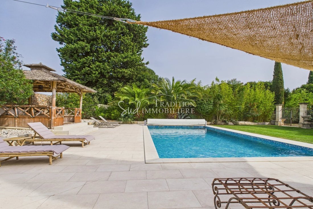 Villa in Mollégès, Provence-Alpes-Côte d'Azur, France 2 - 17842076