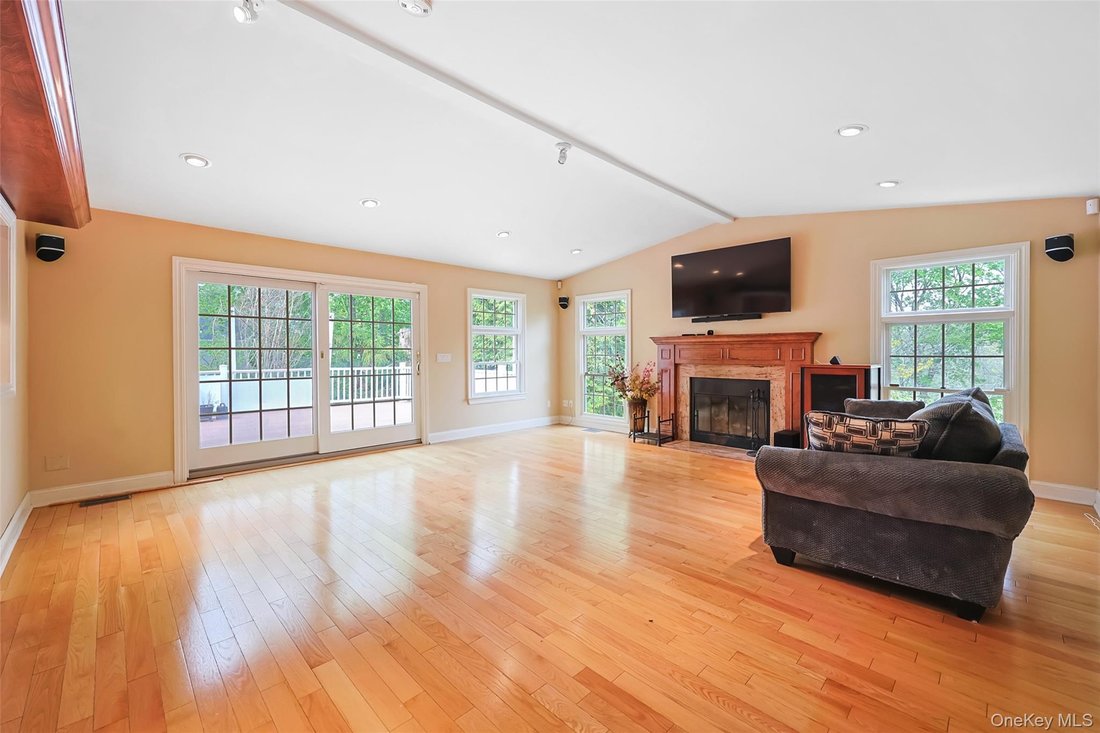 House in Halesite, New York, United States 4 - 18008442