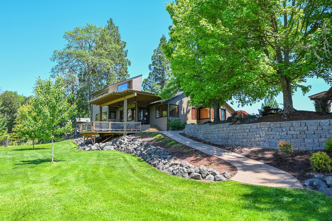 House in Roseburg, Oregon, United States 4 - 18008041
