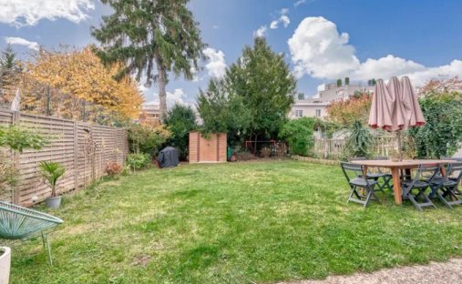 House in Plateau Ouest, Suresnes, France 1
