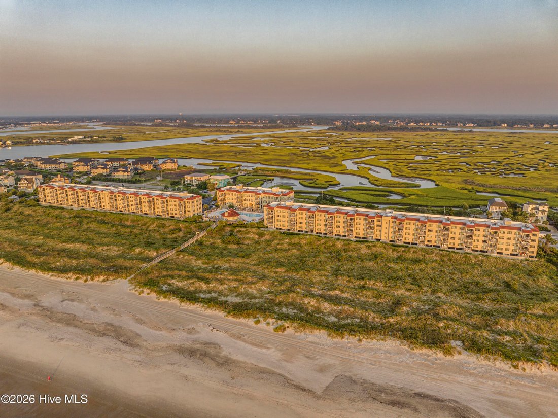 Condo in Wrightsville Beach, North Carolina, United States 2 - 18008188