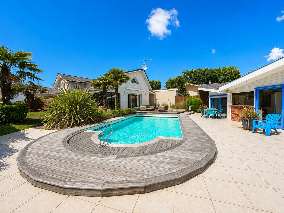 Villa in Nord Est, Andernos-les-Bains, France 1 - 18005674
