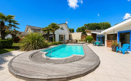 Villa in Nord Est, Andernos-les-Bains, France 1