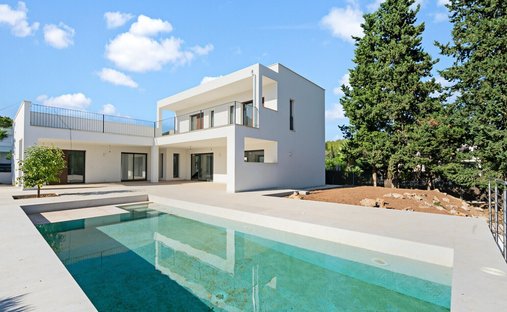 Villa in sa Pobla, Balearic Islands, Spain 1