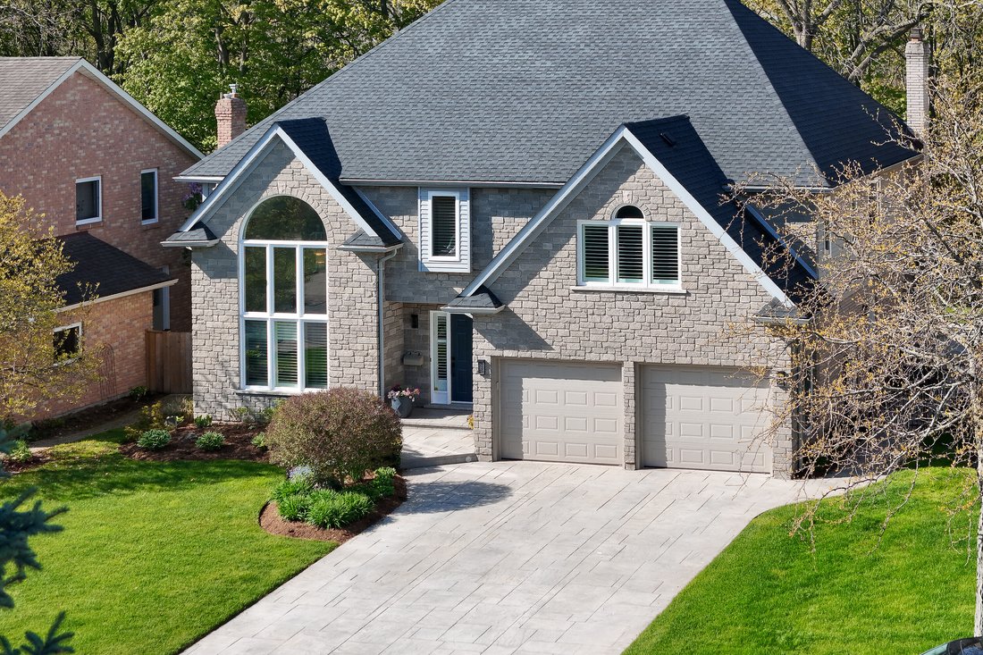 House in St. Catharines, Ontario, Canada 2 - 18010414