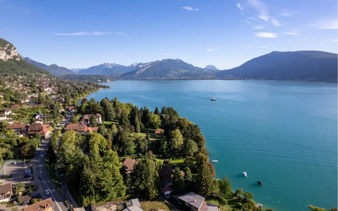 Apartment in Veyrier-du-Lac, Auvergne-Rhône-Alpes, France 1 - 17958979
