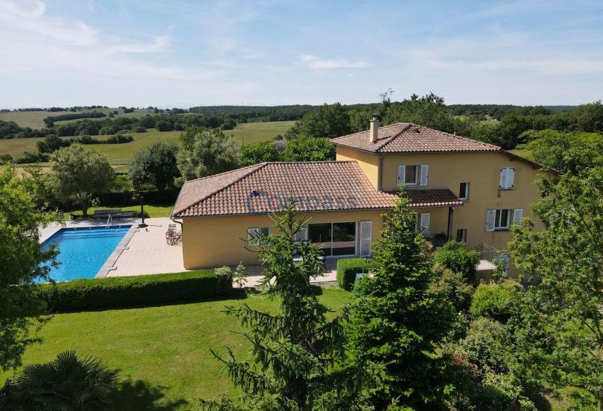 Estate in Mascaras, Occitania, France 1 - 16480258