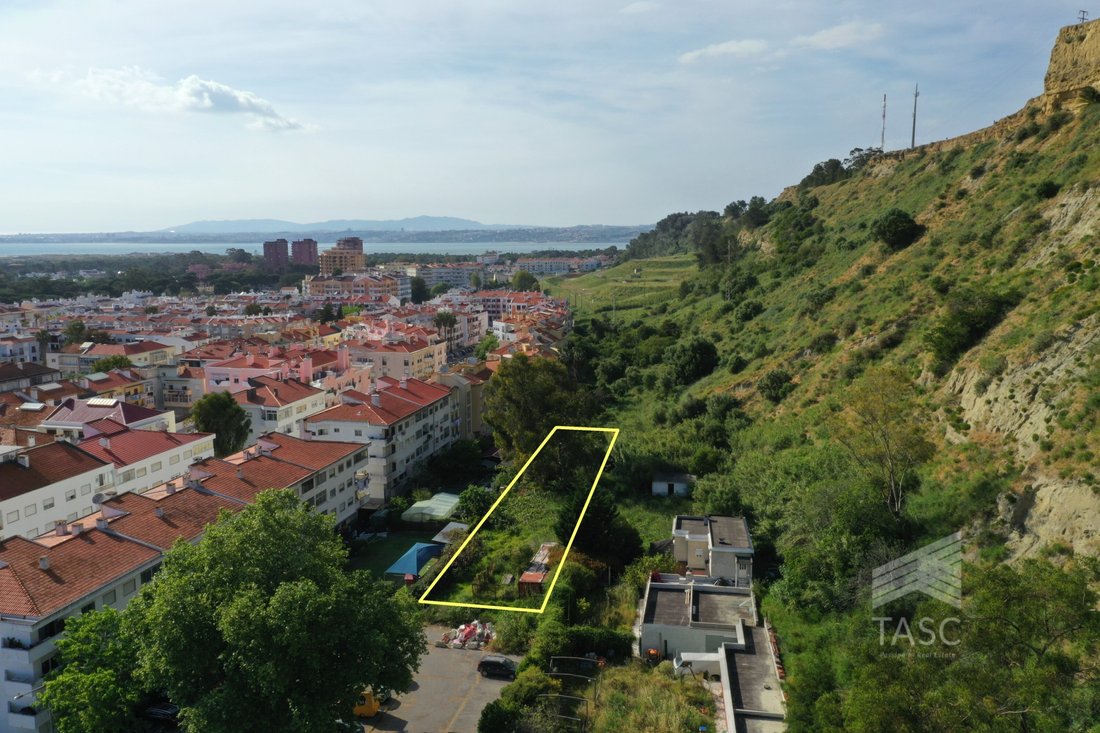 Land in Costa da Caparica, Setubal, Portugal 1 - 18010793