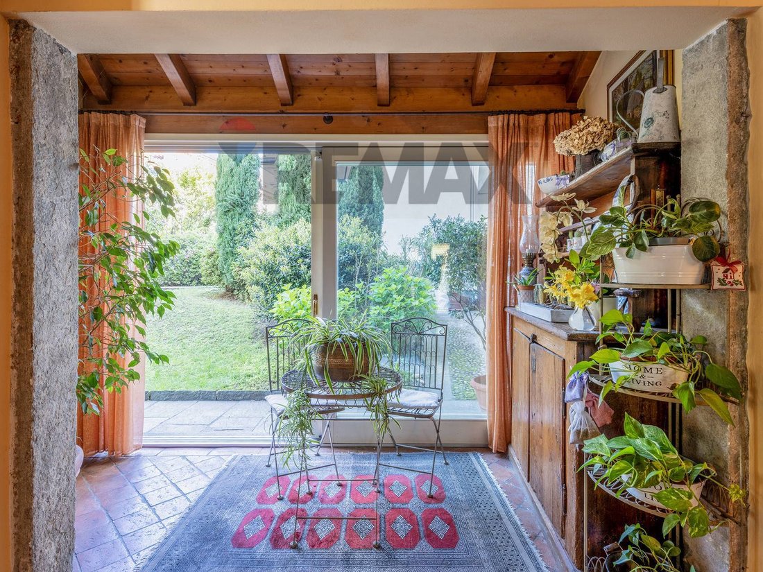 Villa in Verbania, Piedmont, Italy 2 - 18012035