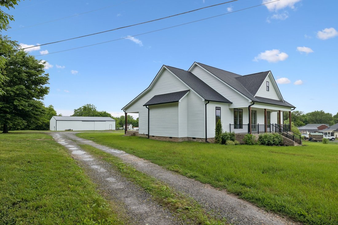 House in Castalian Springs, Tennessee, United States 3 - 17715973
