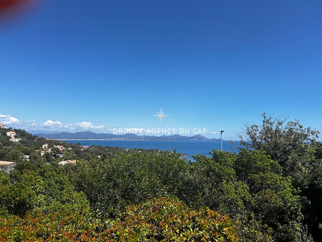 Villa in Les Issambres, Roquebrune-sur-Argens, France 1 - 18011365